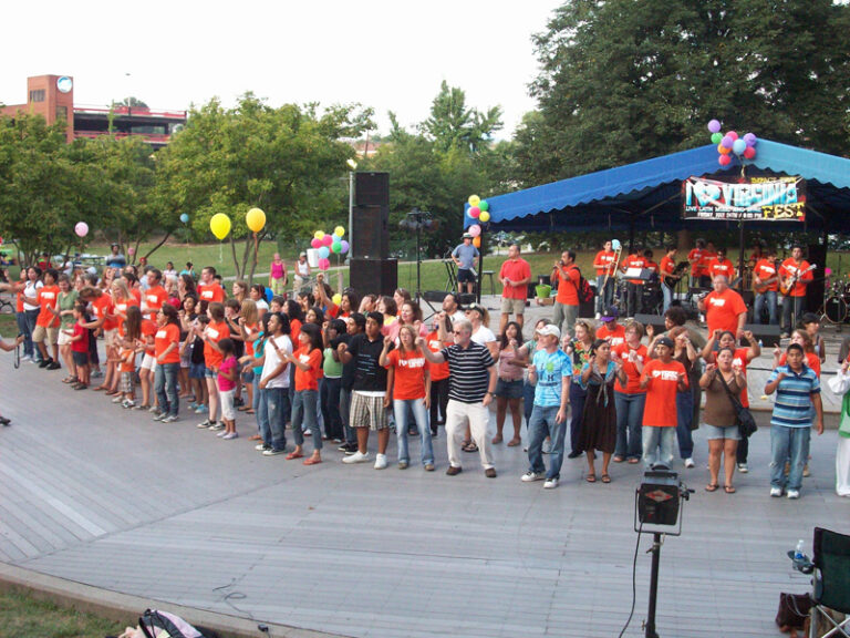 “I Love Virginia Fest” Draws Hundreds to Elmwood Park