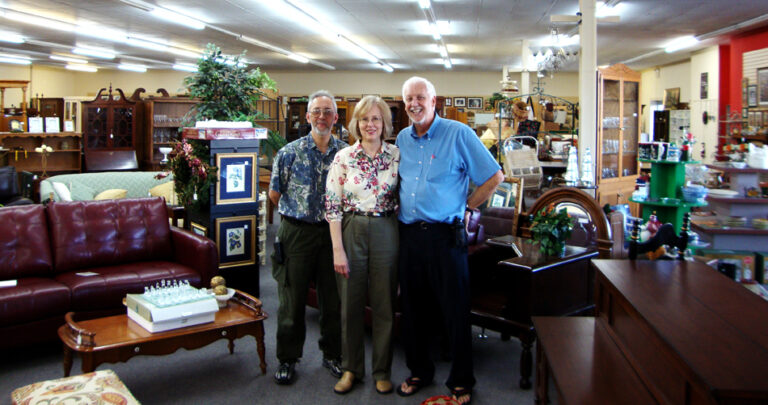 Shopping for Fashion and Home Décor at Roanoke “Resale” Outlets