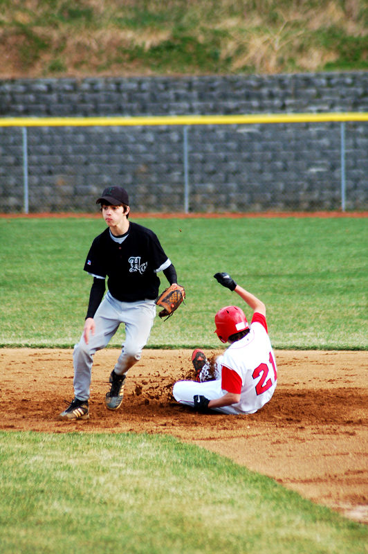 North Cross Picks Up Third Consecutive Shutout With Win Over Holy Cross