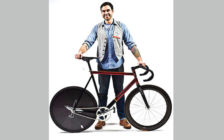 Roanoker Receives Top Award at National Bike Show