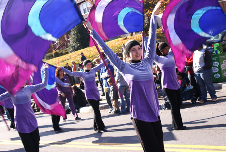 Roanoke Welcomes Holidays