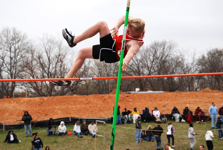 Knight Classic Invitational Opens Track And Field Season