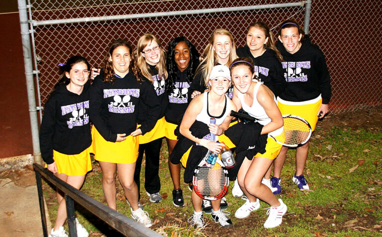 Lady Patriots Top Franklin County in Tennis