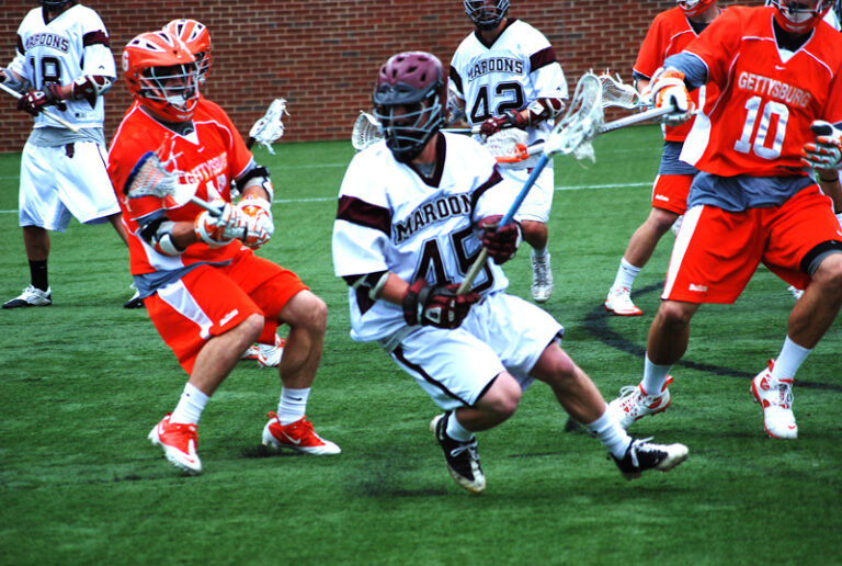 Roanoke College Advances to NCAA Div. III Quarterfinals with 15-9 Win Over Gettysburg