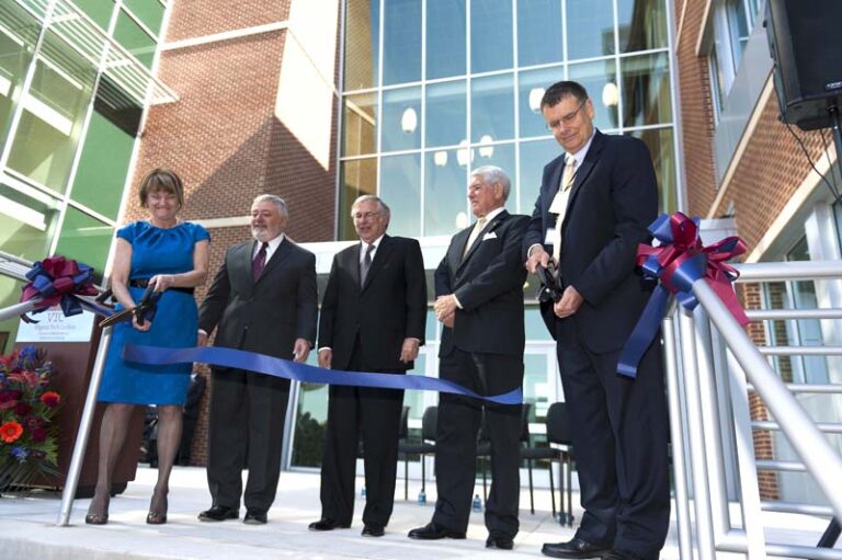 VTC Research Institute Cuts The Ribbon