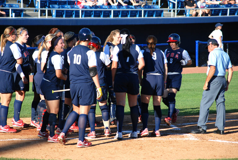 USA National Team Sweeps Juniors In Softball Doubleheader