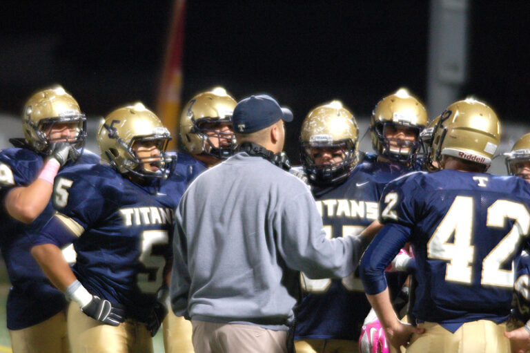 Hidden Valley Defeats Pulaski County 13-10 With Late Score