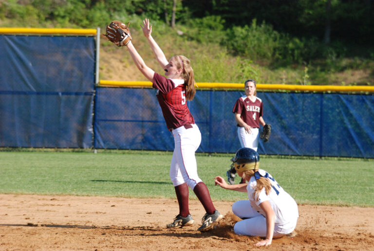 Salem Sinks Hidden Valley 5-0 in River Ridge softball