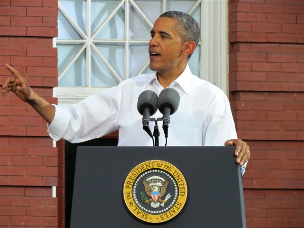 Obama Campaigns in Roanoke