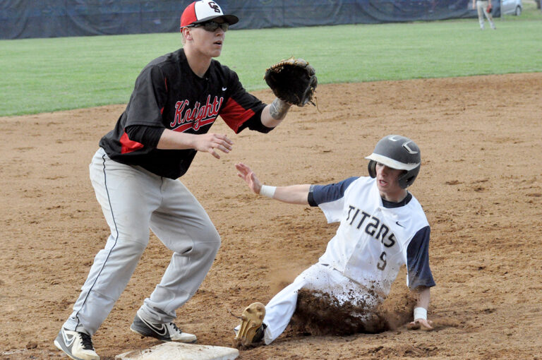 Paplomatas Walk-Off Homer Sends Titans Past Knights 15-5