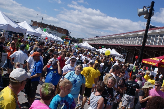 Walkers Turn Out in Droves To Support Diabetes Research