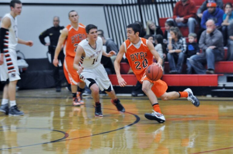 Byrd Dominates in 71-46 Win Over Cave Spring