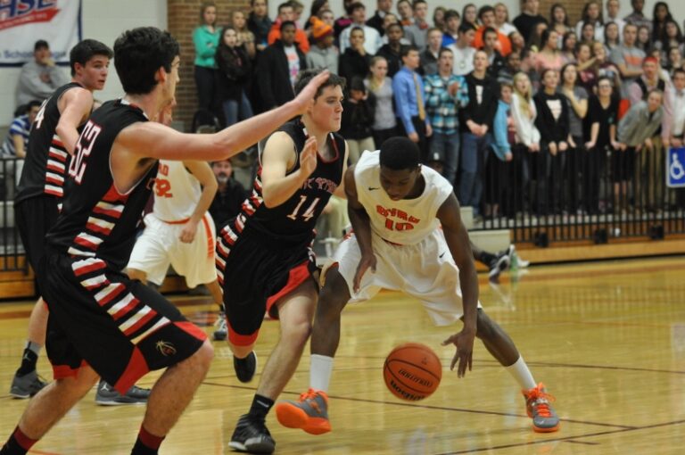 Knights Cage Terriers 76-69 in Non-District Rematch