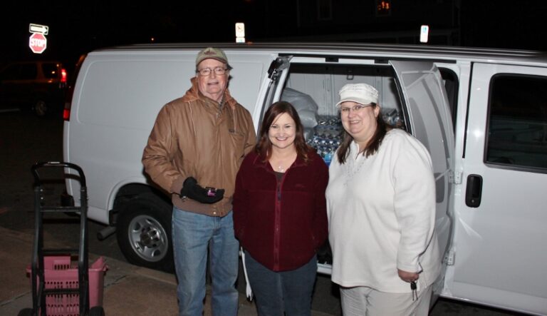 Roanokers Help With WV Water Crisis