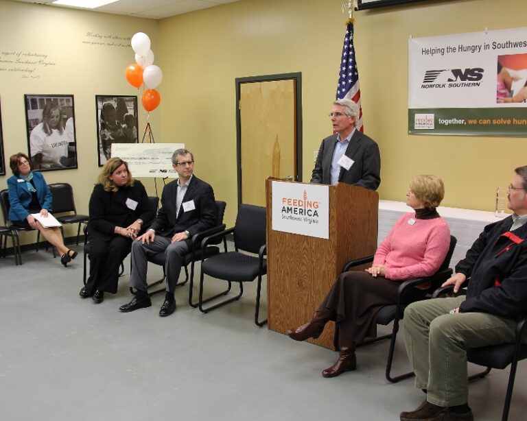 Norfolk Southern CEO Presents Check to Feeding America SWVA