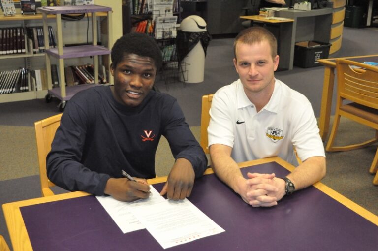 Patrick Henry Soccer Standout Signs With UVA