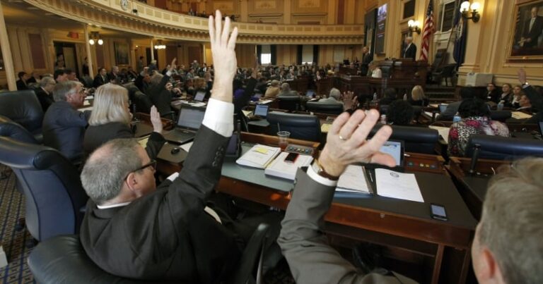 Senate Passes Bill Allowing Guns in Church, Fails in House