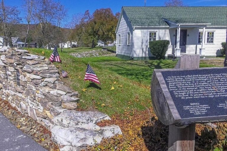 “Save Our Towns” Shows Devastating Flood Scenes and A City That Took Charge of Its Fate
