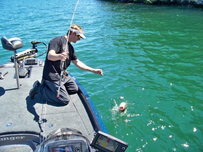 Smith Mountain Lake to Host T-H Marine FLW Bass Fishing League Tournament