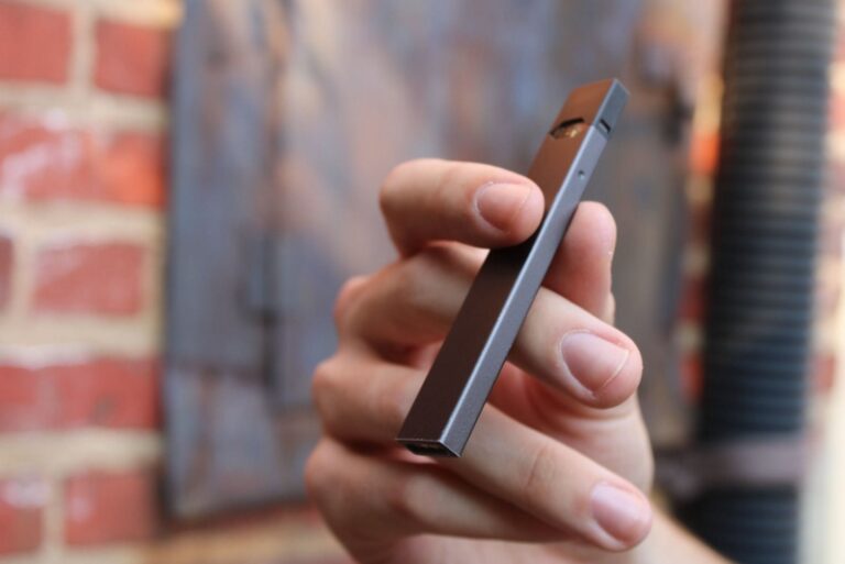 16 Cases of Vaping-related Illnesses Confirmed in Virginia