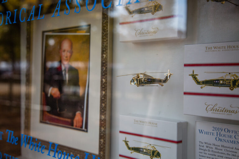 2019 White House Ornament Marks First Presidential Helicopter Ride