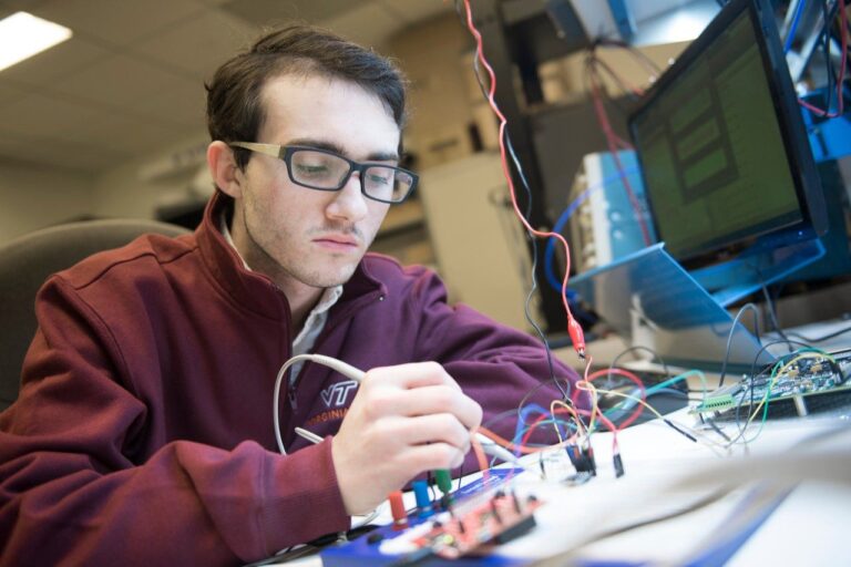 VA Tech Hume Center Awarded $3.8 Million for Advanced Manufacturing Education