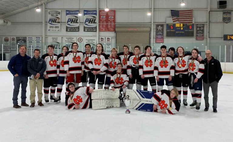 North Cross Club Hockey Team Makes History With Players From Across Valley