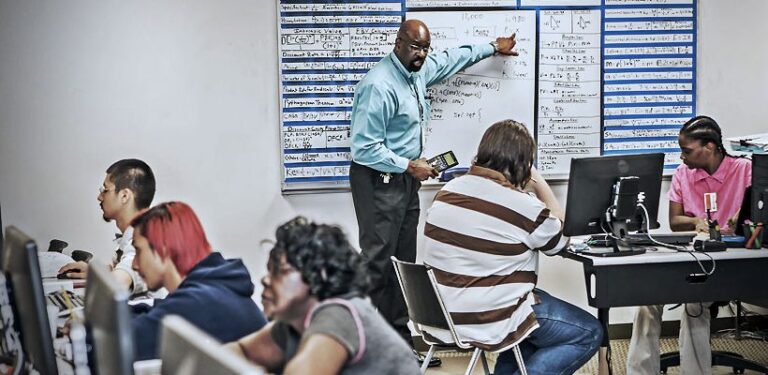 Goodwill Offers Free Computer Classes Help Roanokers Advance Their Skills