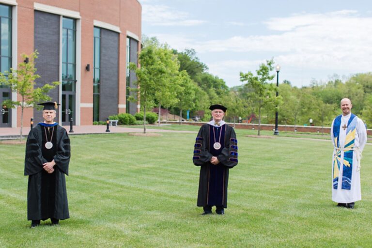 Roanoke College Confers 429 Degrees in Historic Ceremony