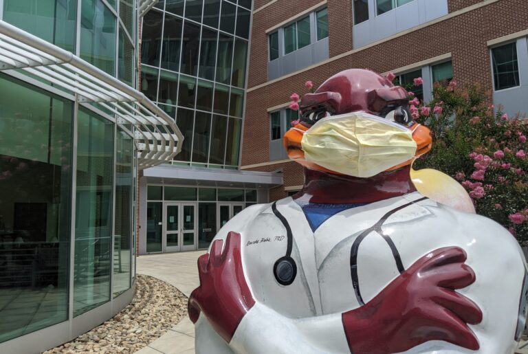Virginia Tech Carilion School of Medicine Welcomes Largest Class