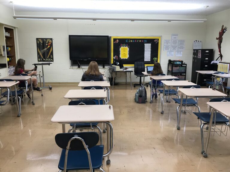 Efforts Falter to Require Schools to Provide In-Person Options