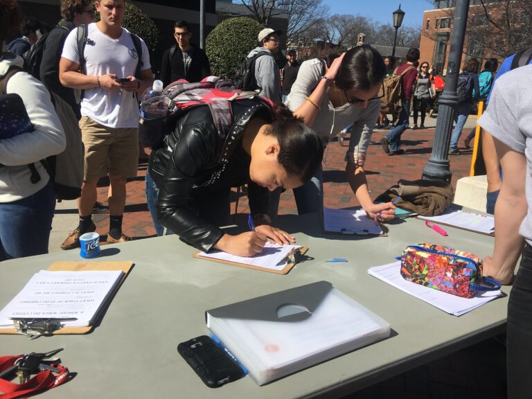 Virginia Voter Registration Continues to Climb as Deadline Looms