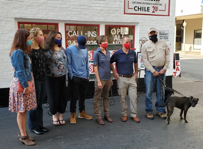 Texas Tavern, Black Dog Salvage, and Simply Framing Partner to Fundraise for Local Non-profit Tudor House