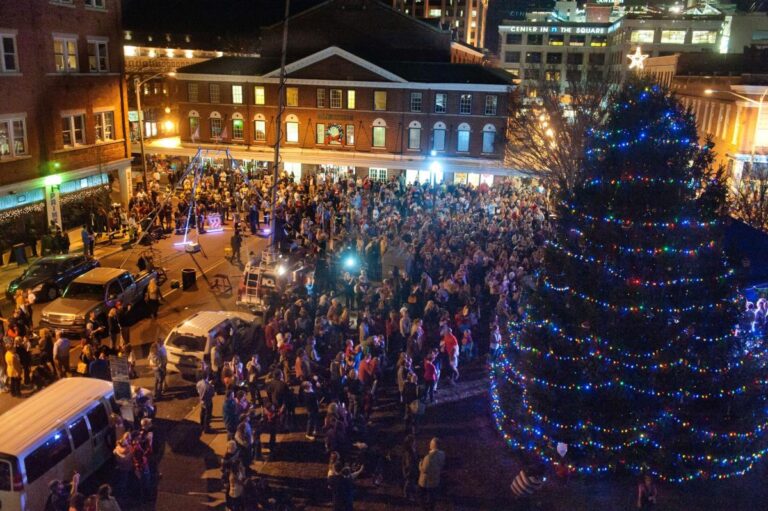 Dickens of a Christmas Returns to Downtown Roanoke