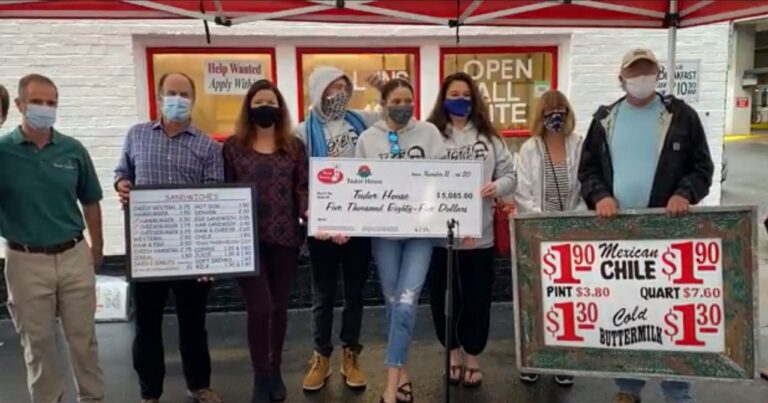 Texas Tavern Signs Presented to Auction Winners, Check Presented to Tudor House