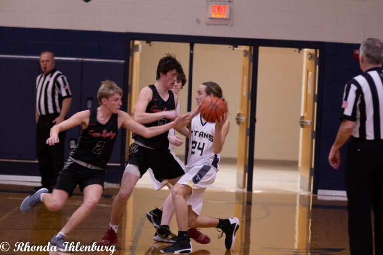 Fast Start Sends Cave Spring Past Hidden Valley 64-39 In Rivalry Showdown