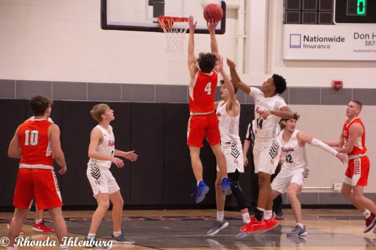 Saunders Leads Cave Spring To 66-43 Win Over William Byrd