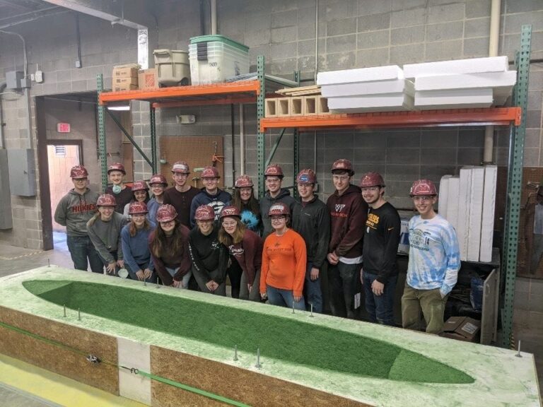 Concrete Canoe Team Takes Home Regional Championship