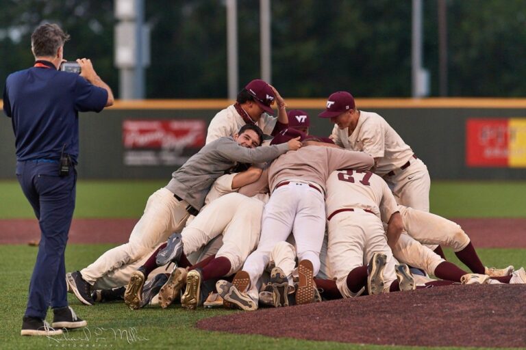 Virginia Tech Club Baseball Wins First World Series / Sport Clubs Persevere in Pandemic