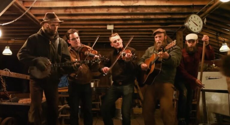 Award Winning Hogslop String Band to Appear at Martin’s