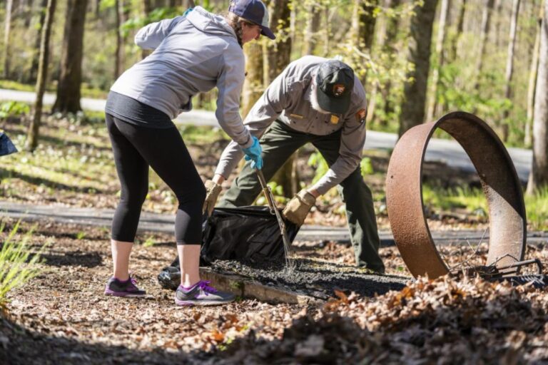 Blue Ridge Parkway Recruits 2022 Project Parkway Volunteers