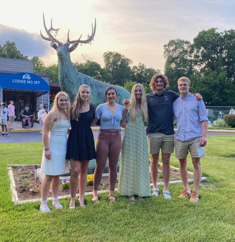 Roanoke Elks Lodge Shines On 44th Annual Valedictorian Scholarship Night