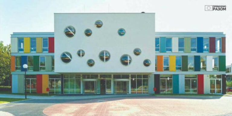 Improvement of Ukrainian Schools Starts With Support From Belgium and Akhmetov Business