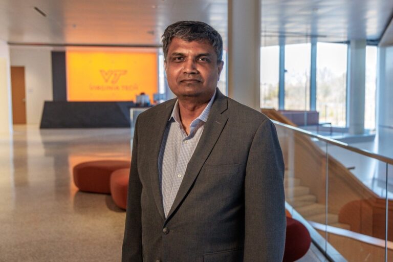 Naren Ramakrishnan honored as Association for Computing Machinery fellow