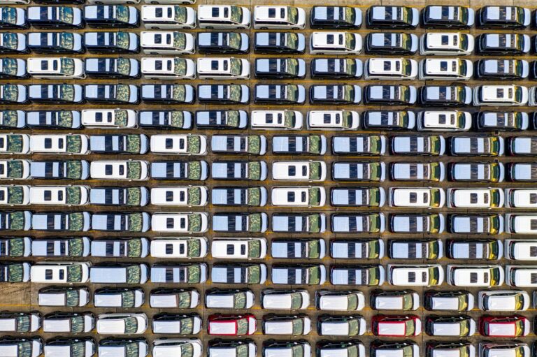 Economic expert on auto tariffs, motives and consequences